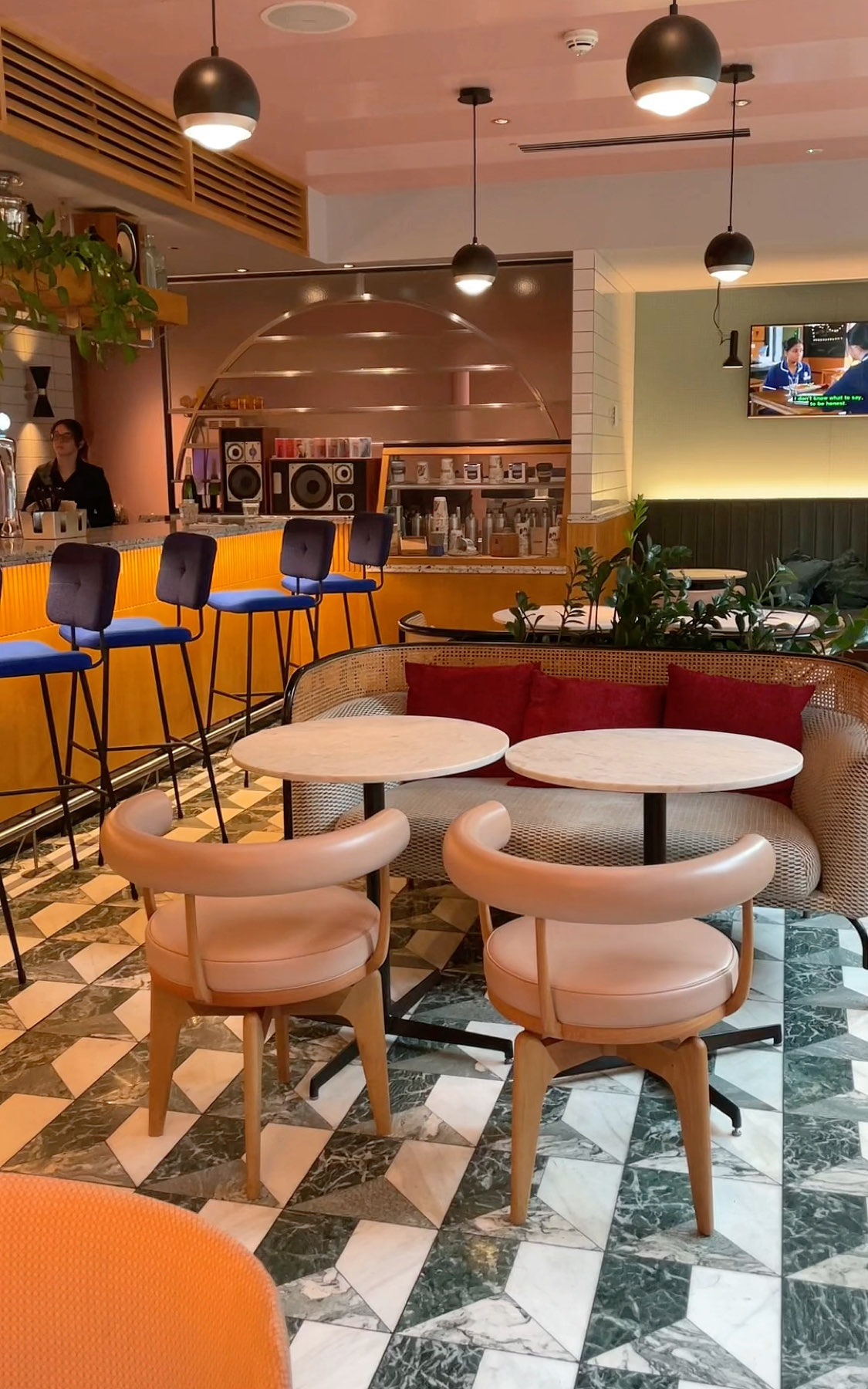 Co-working Club for Founders and Creatives