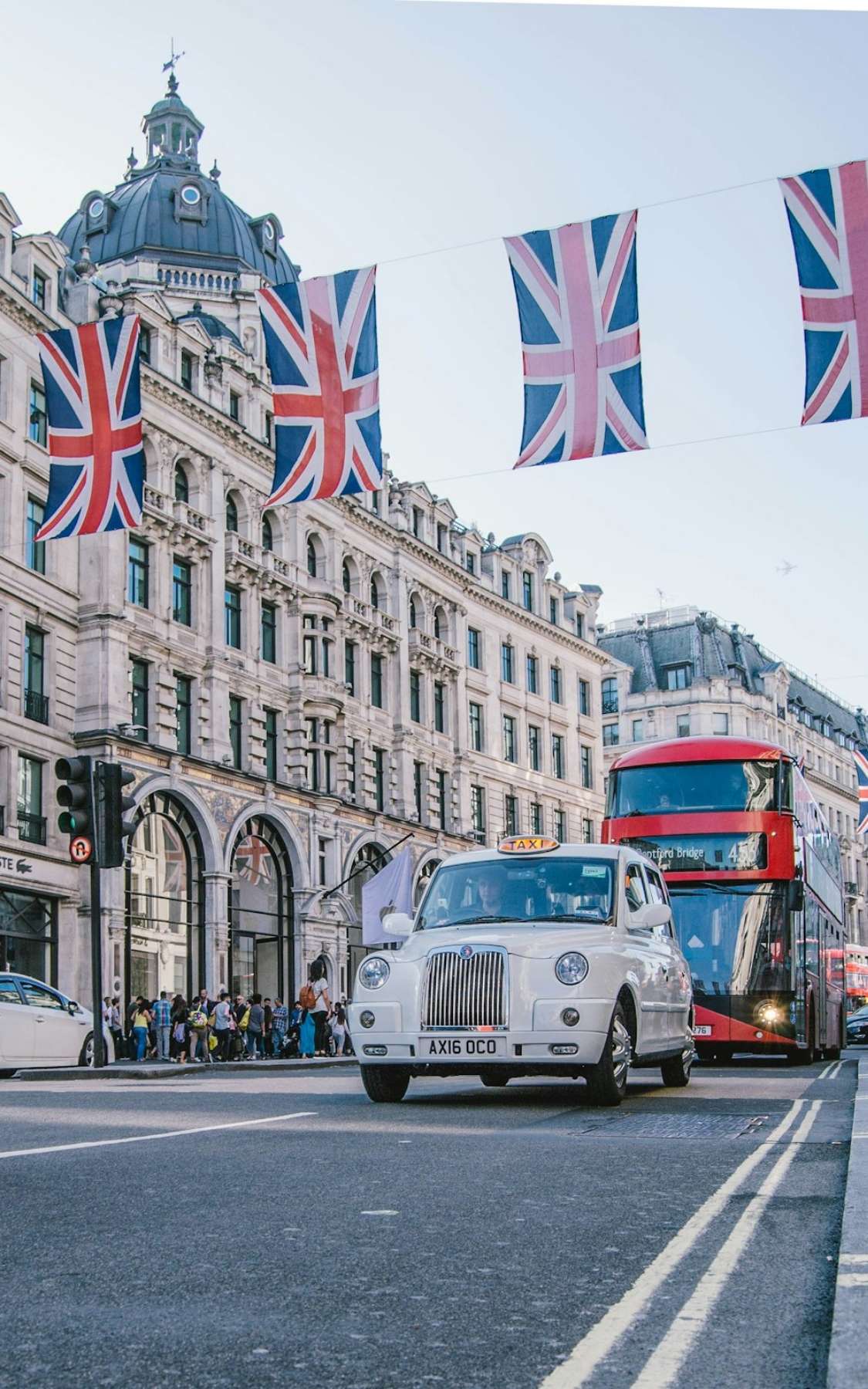 New Life in London for Foreigners