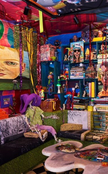 Mayfair Gallery Hopping + Social