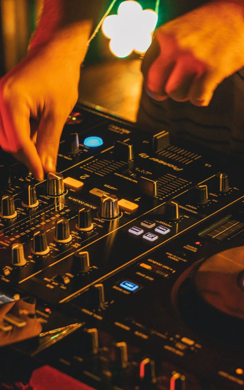 Anyone Up for House music? – Warsaw