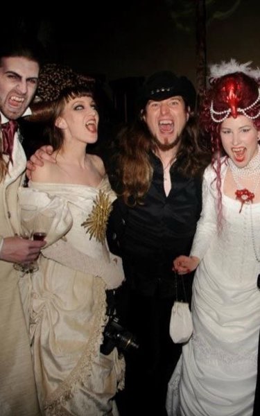 Halloween Party with COMOON