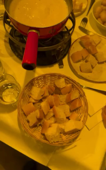 London Oldest Swiss Fondue 🫕