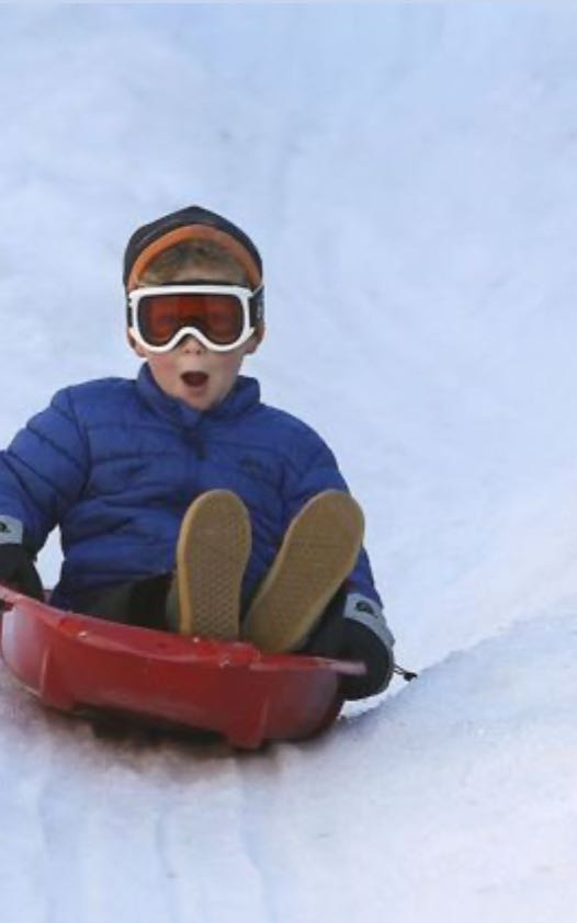 Катаємось на санях 🛷❄️🧤