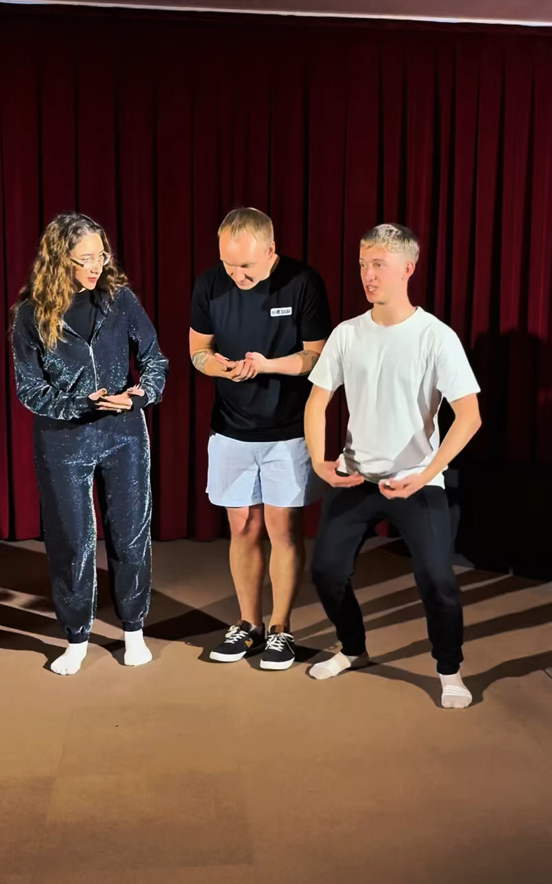 Импровизация Юмор Бесплатное занятие в театре