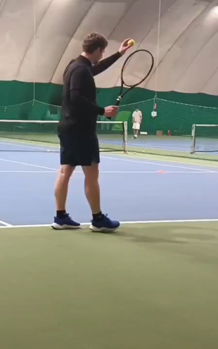 Теннис для взрослых. По субботам в 14.00