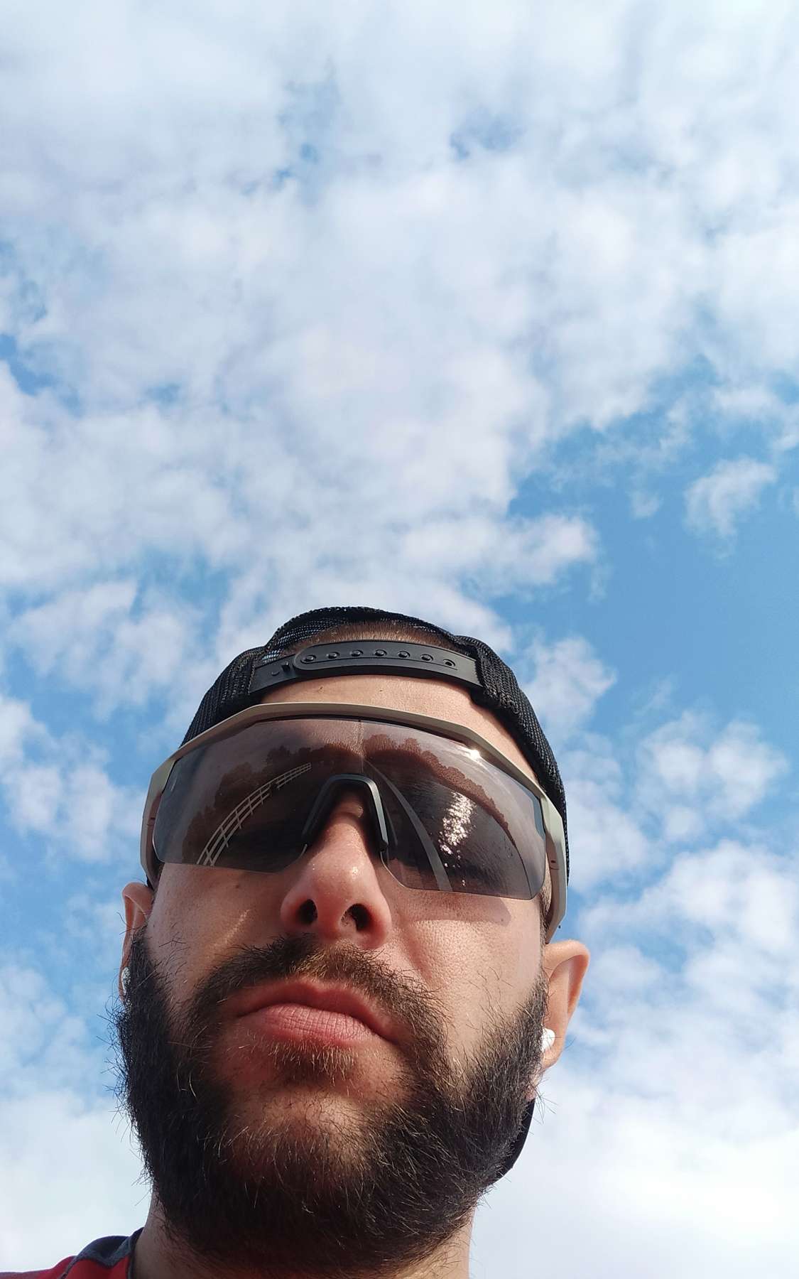 Юрий main picture