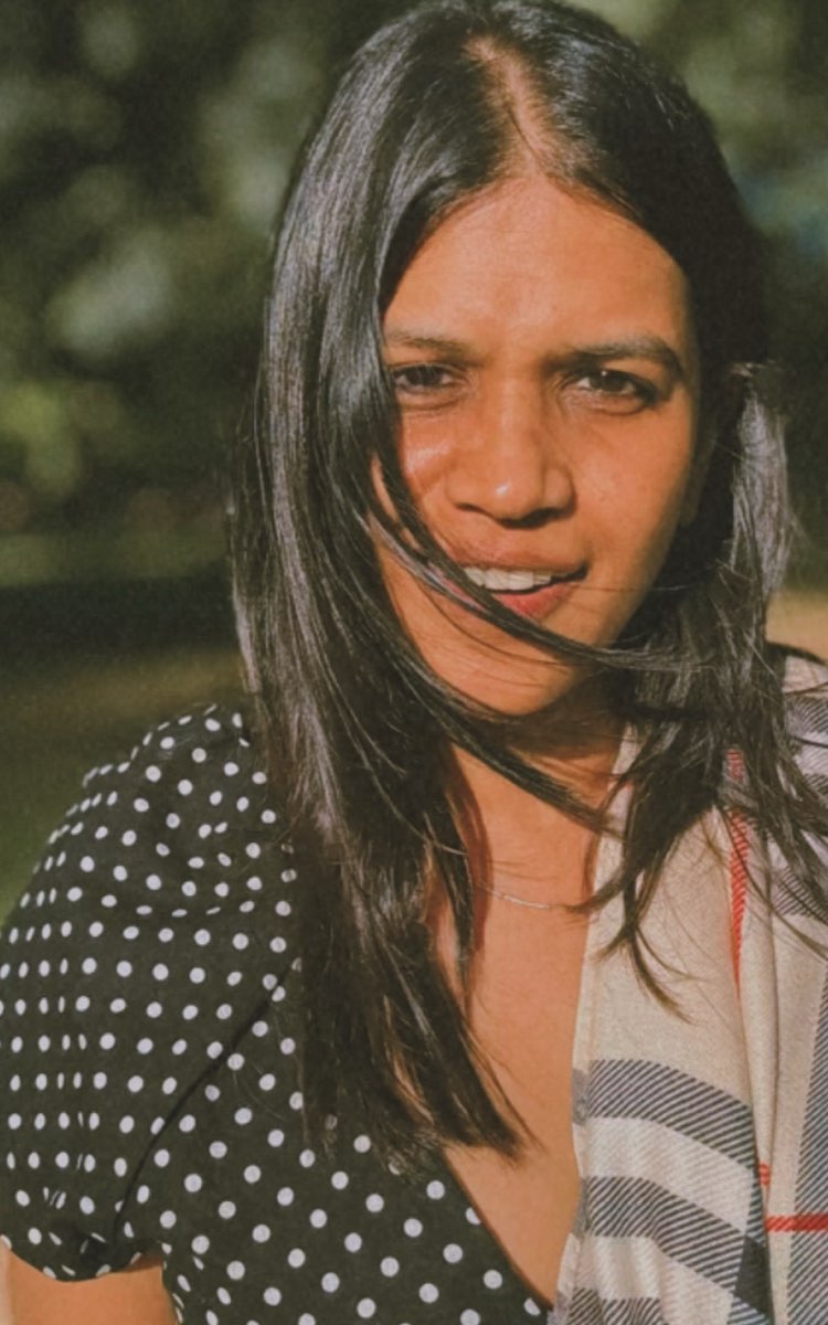 Divya main picture