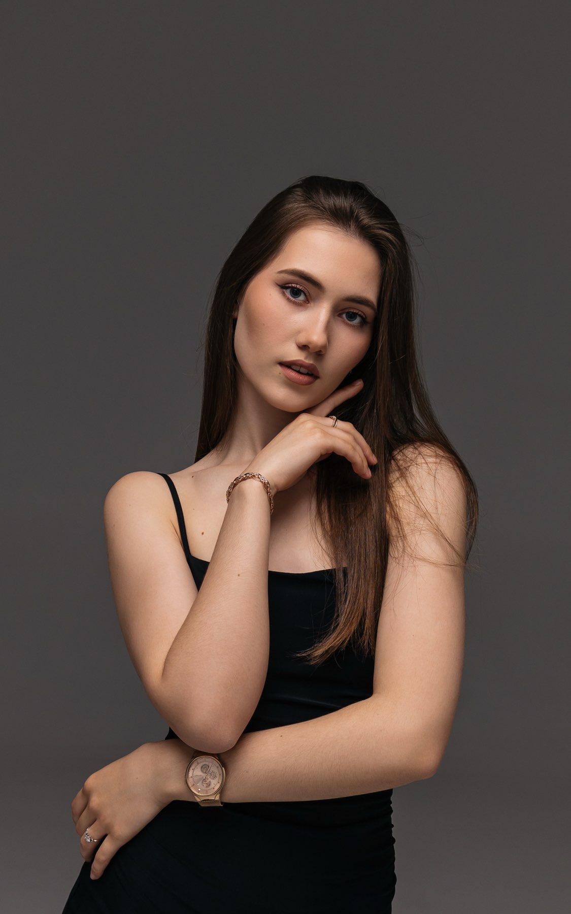 Veronika main picture