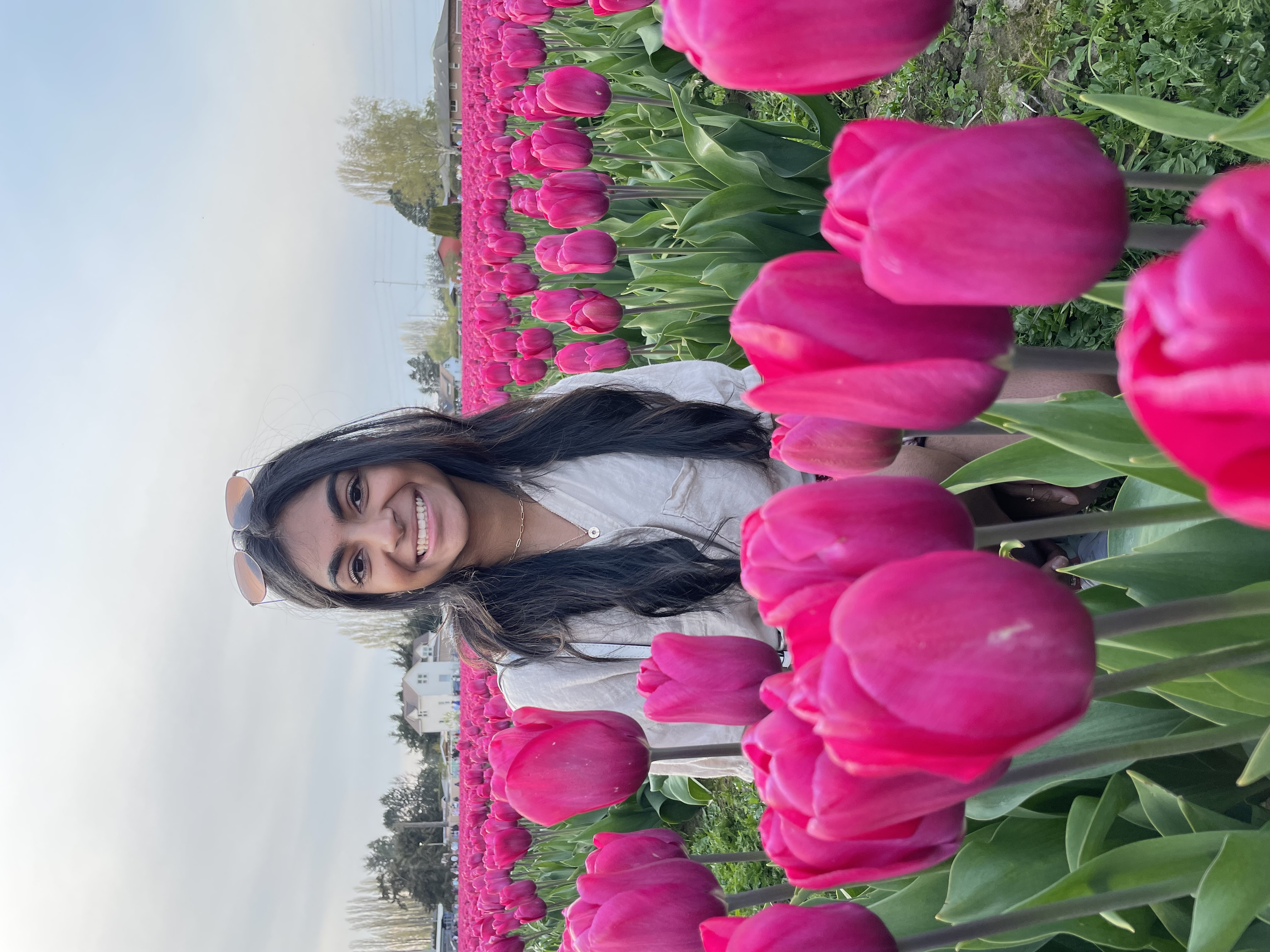 Divya main picture
