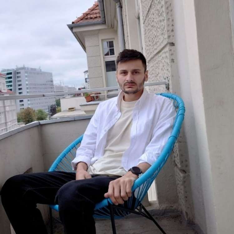 Taras main picture