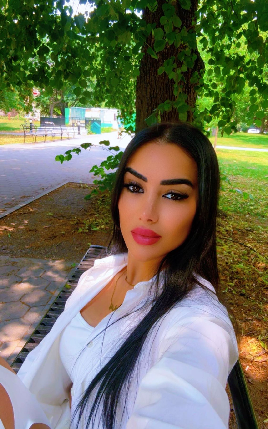 Ikram main picture