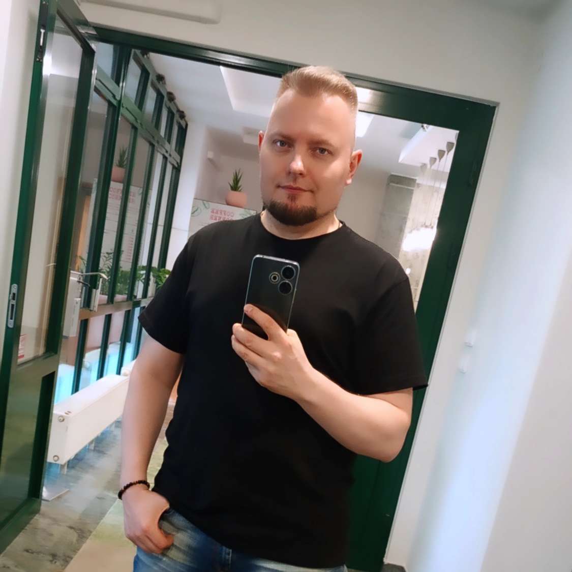 Wiktor main picture