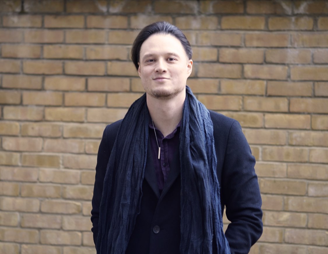 Tom main picture