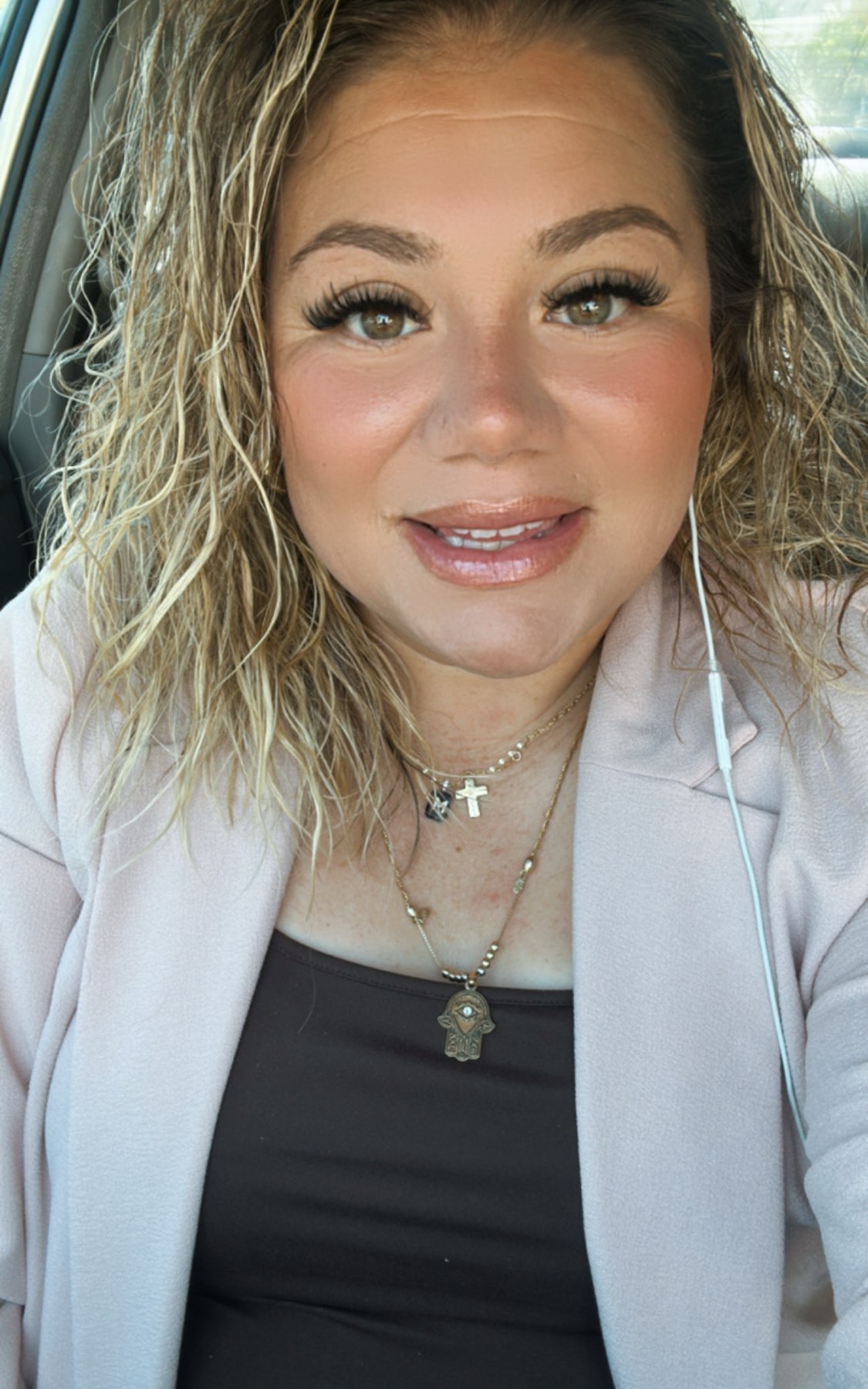 Monique main picture