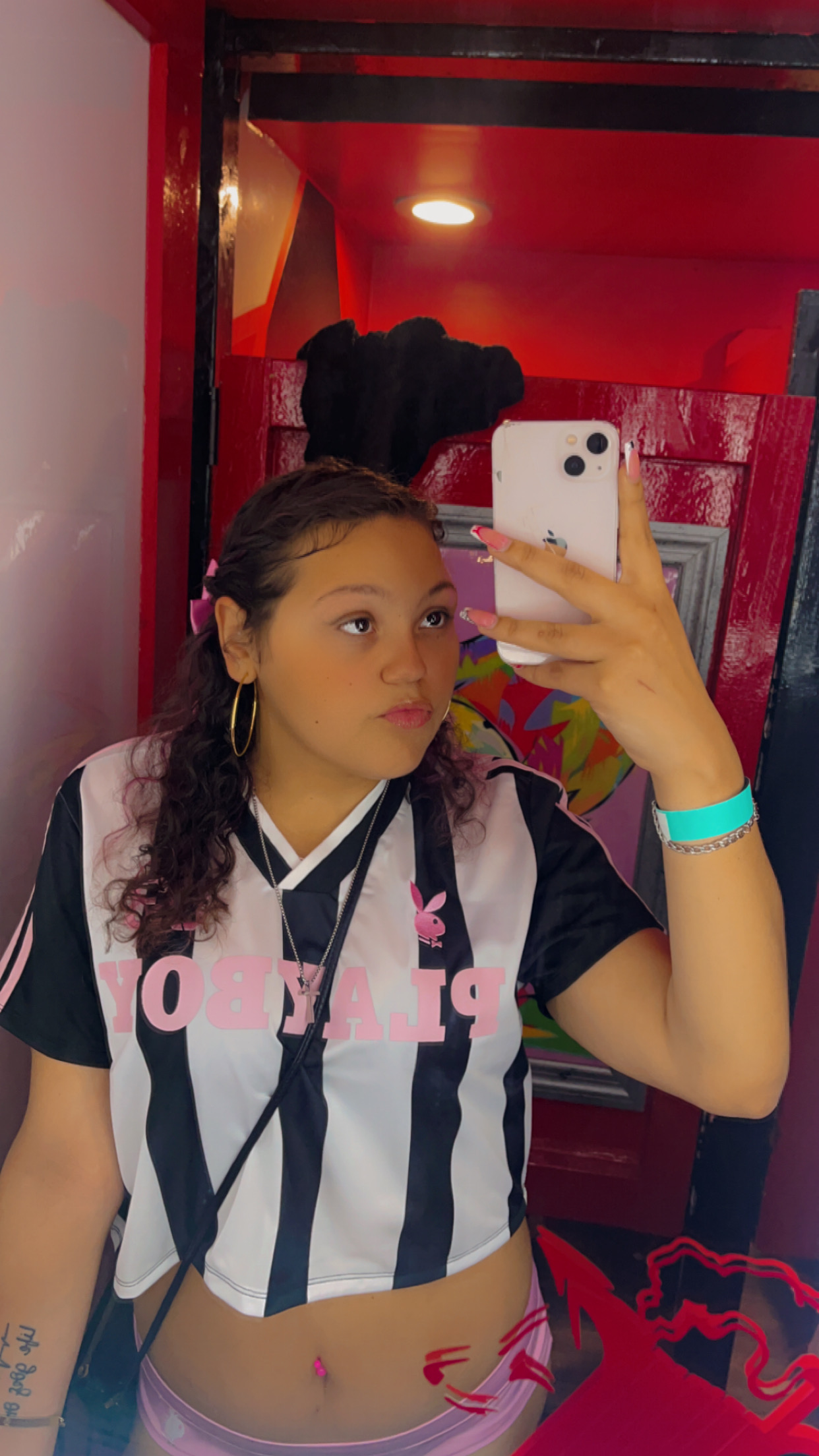 Khianna main picture