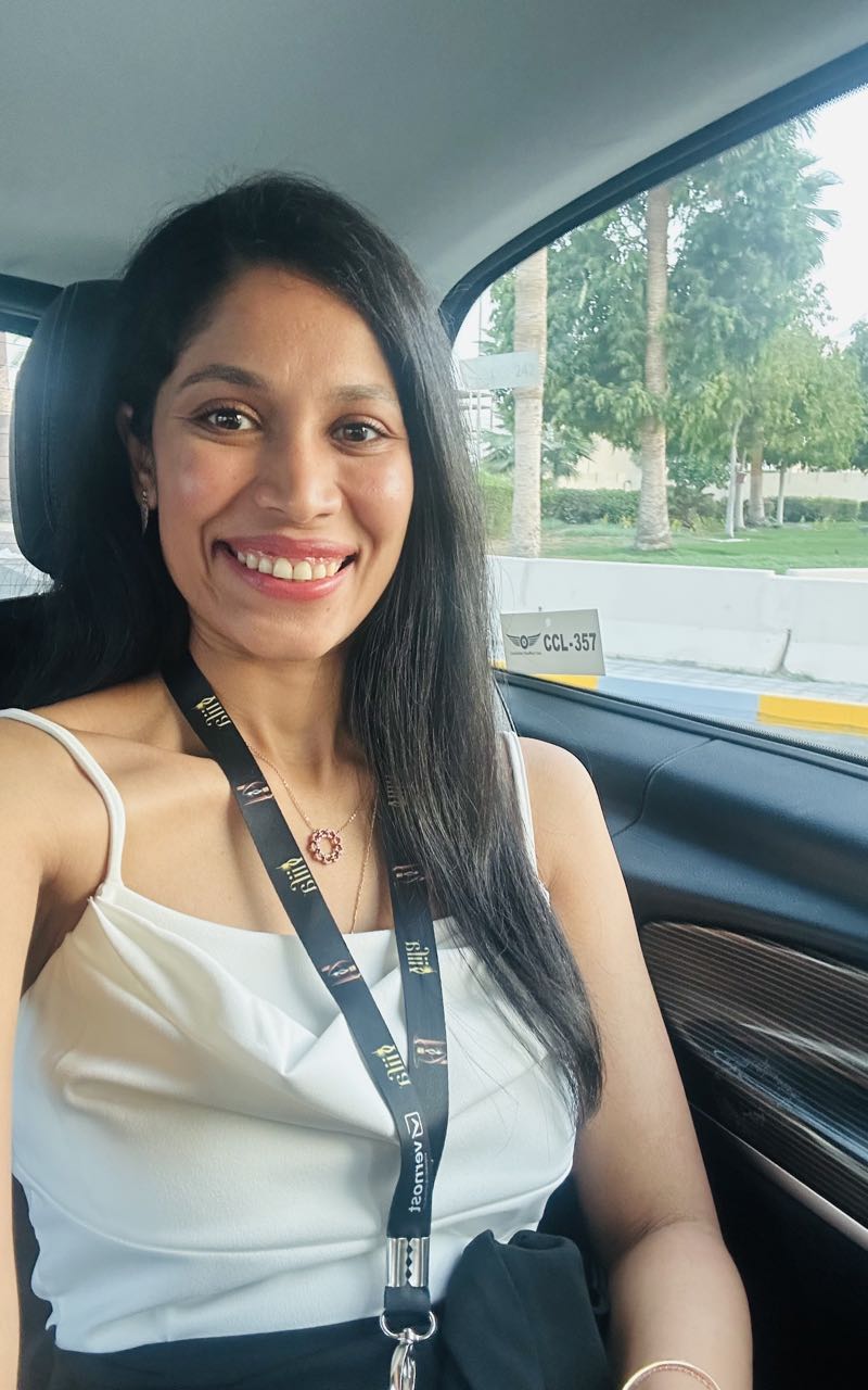 Sripriya main picture