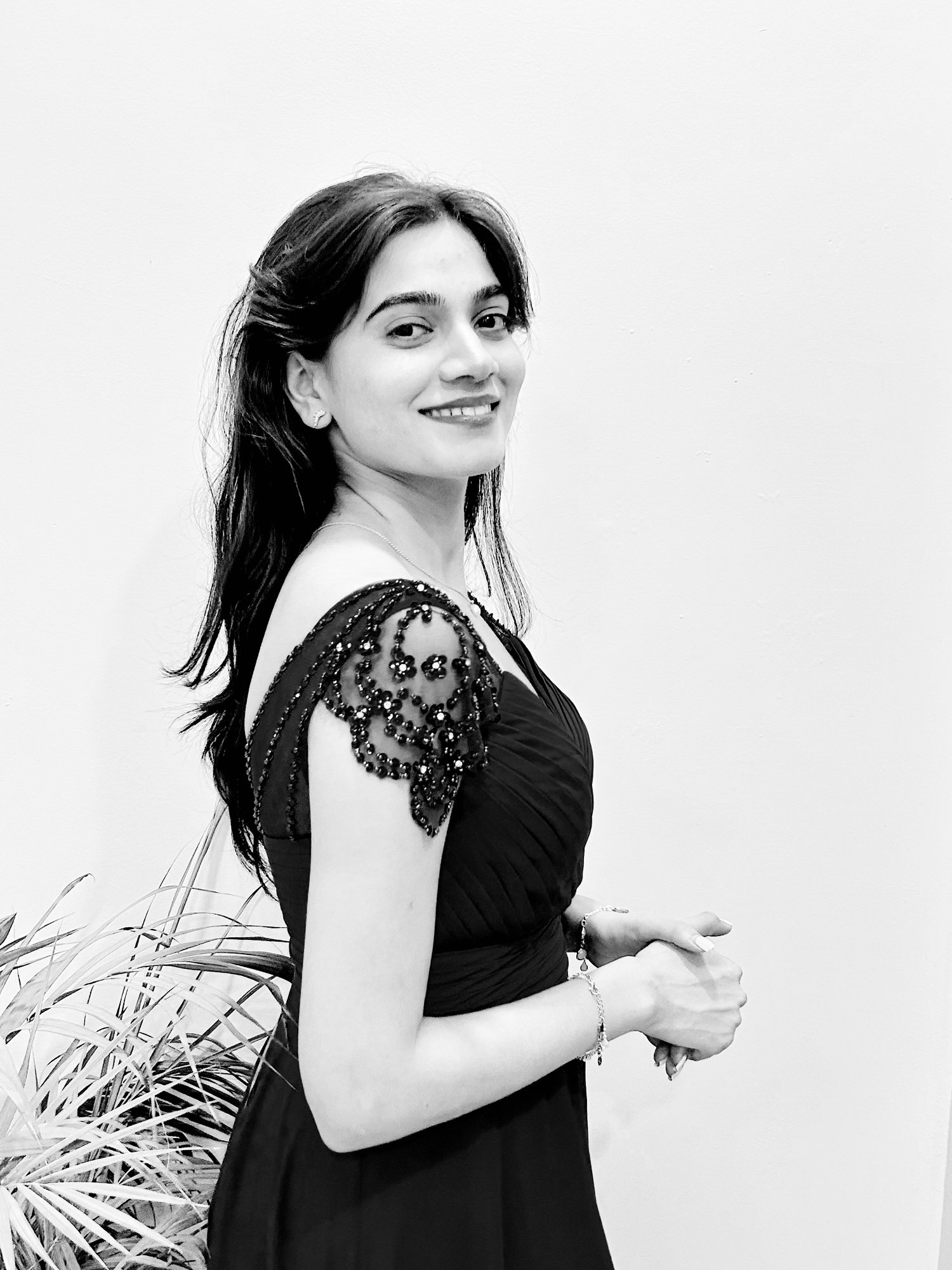 Anshuli main picture