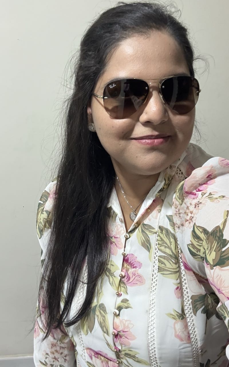 Nikhita main picture