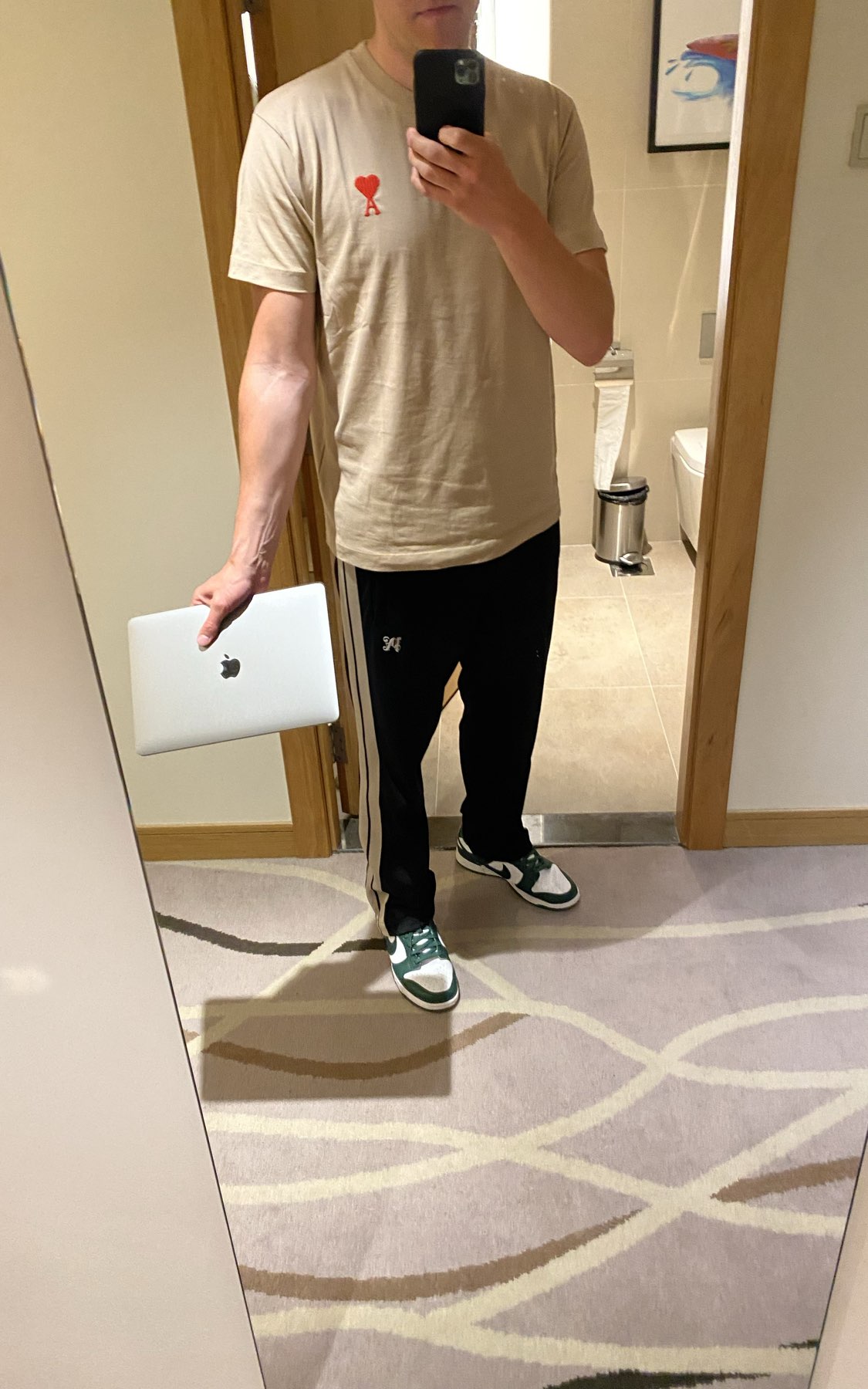 Vladyslav main picture